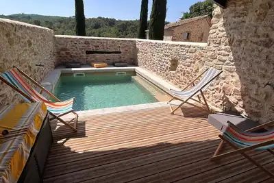 Image de Maison de Village proche d'Uzès, vue imprenable, 5* clim