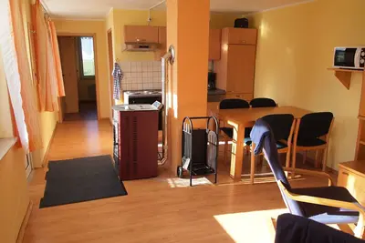 Image de Bungalow - Meerzauber. Gutshaus Reidervitz, GroĂźer Lindengartenarten