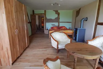 Image de Meerblickwohnung - Meerzauber. Gutshaus Reidervitz mit Großem Lindengartenarten