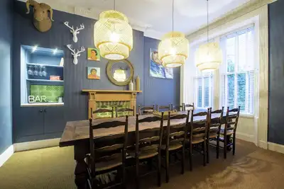 Image de Boho West End Townhouse 6 Bed 6 Bath Sleeps 10