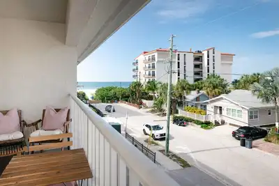 Image de Newly Reno Luxury Condo 30 Steps to Paradise