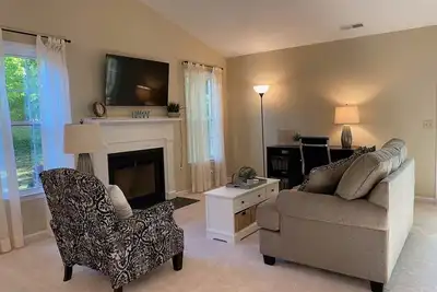 Image de 5 min from Wake Forest, Baptist & Forsyth Hospital, and Wake Forest University