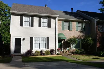Image de ***Remodeled Altadena Town Home*** Fabulous Location!