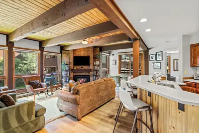 Image de Updated 3br Retreat | Steps to Gondola | Pool, Hot Tubs and More!