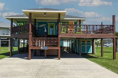 Image de Beach Retreat: 3 Br, 2 Ba House in Crystal Beach, Sleeps 12
