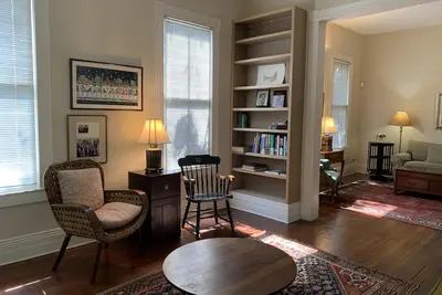 Image de 321 Downtown comfy single house
