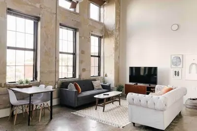 Image de Modern Gay St Loft w/ View