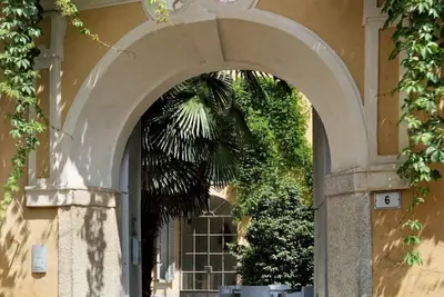 Image de 17 de luxe Century Mansion Sur le lac d'Orta. Intime jardin, spa et piscine intérieure