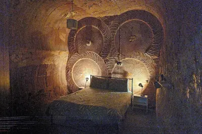 Image de Earthworm 2 House - Light Filled Underground House - in the safest area in town.