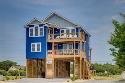 Image de Stunning sunsets, private harbor, beach walks, fishing from the pier.