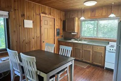 Image de Serene Nantahala Village Cabin w/ Pool near Nantahala Outdoor Center!