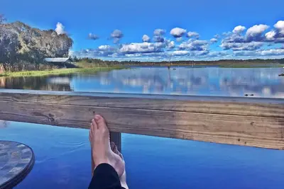 Image de Lake Front Beauty! Family Getaway! Spa\/Mini-pool, Dock, Kayaks, Firepit.
