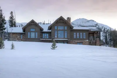 Image de Stay Montana | Valhalla at Cowboy Heaven-Sleeps 12
