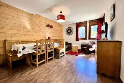 Image de Appartement six personnes, résidence avec piscine au pied des pistes