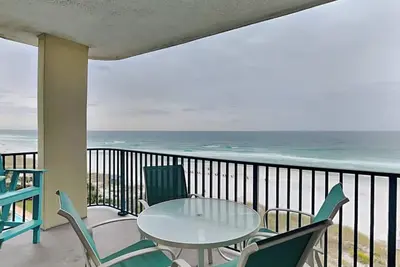 Image de Jade East Towers #610 | Great Views + Amenities!