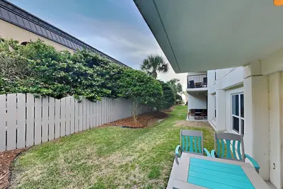 Image de Sea Oats #112 | Ground Floor, Pool and Resort Amenities