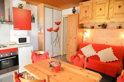 Image de Studio Cabine 3\/4 personnes exposé Nord-Est