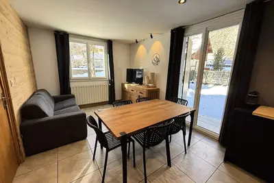Image de 3 pièces 6 personnes exposé Ouest