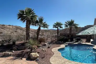Image de Private Pool Home minutes to Laughlin Casinos, Colorado river, Lake Mohave.