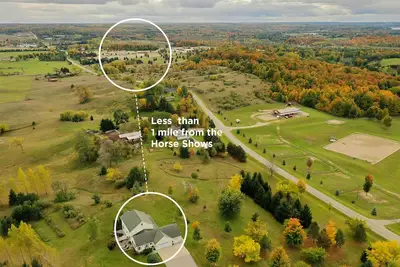 Image de Prime location less than 1 mile from Traverse City Horse Shows/Glef