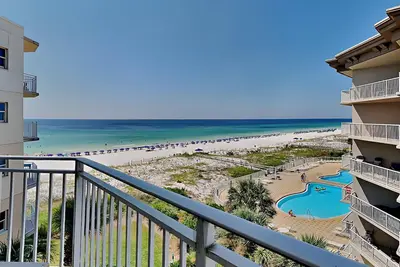 Image de Waterscape #B503 | Incredible On-Site Amenities!