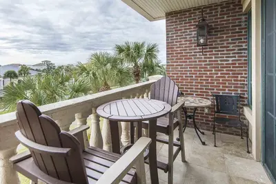 Image de Village Of South Walton #263a | Luxe Condo in the Village!