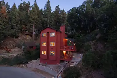 Image de The Overlook: Quiet Hillside/Kids/Dogs/Views/Work