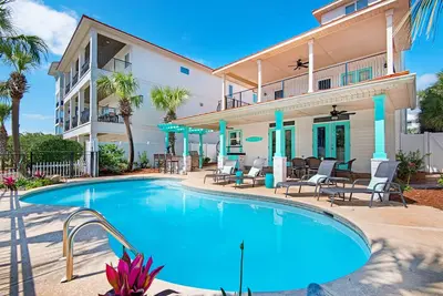 Image de ☀Private Fenced in Pool~3 Masters~Remodel~Walk 2 Beach~5br Seahaus Destin