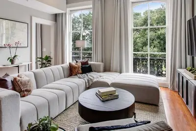 Image de Re-designed Historic 1800’s Home