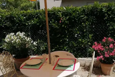 Image de appartement dans une villa avec jardin, plages Ă 800m