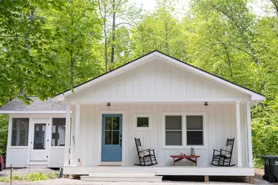 Image de Welcome to your cozy home away from home Kookaburra Cottage at Kangaroo Lake!
