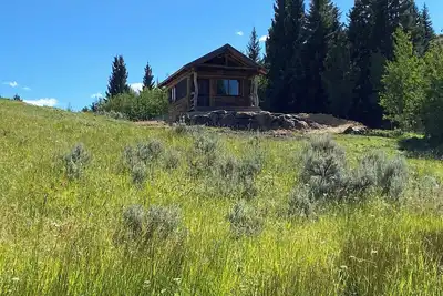 Image de Trapper's Cabin on Firetower ranch