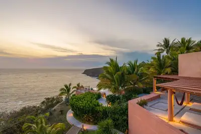 Image de 7-Bedroom Luxury Villa in Costa Careyes, Jalisco, Mexico