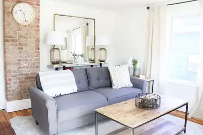 Image de Retreat to Hudson Valley for a historic stay at the newly renovated Mini Manor