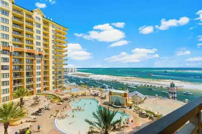 Image de Harbor Breeze @ Emerald Grande | Views | Perfect Location | Summer Specials | Free Fun Pass