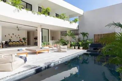 Image de MiCasa Clubhouse Private Hotel Yoga & Spa