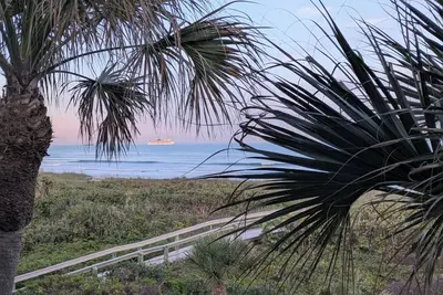 Image de Cocoa Beach Oasis, Steps To The Beach, Heated Pool, Great Amenities And Location