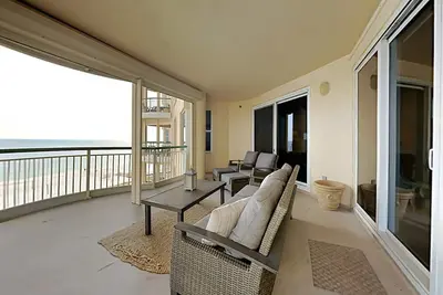 Image de Sunny Beachfront Condo in Perdido Key with Endless On-site Amenities!