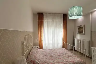 Image de New one-bedroom apartments in the center, a stone's throw from the sea