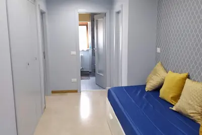 Image de New one-bedroom apartments in the center, a stone's throw from the sea