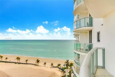 Image de Luxury Oceanfront with Bay View\n
