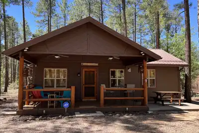 Image de Little Bear Cabin, a cozy getaway!