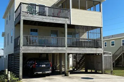 Image de Obx- Family home- short walk to the beach & nearby pier & restaurants.