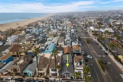 Image de 6 Houses from the Beach; It’s all about the location; \"Beaching It\"
