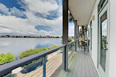 Image de Destiny Beach Villas #7b | Just Steps to the Sand!