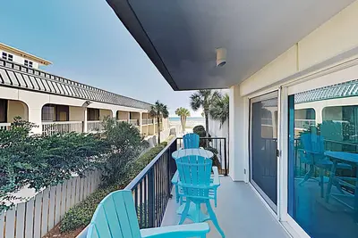 Image de Sea Oats #207 - Access to Beach + Fun Amenities!