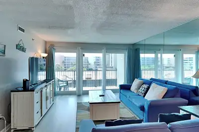 Image de Sea Oats #409 - Partial Views, Beachfront Resort!