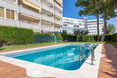 Image de Joli appartement pour 6 personnes avec piscine, Wifi, Tv et terrasse