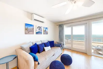 Image de Bayfront, 2-Level Condo w/ Beach Access, 3 Decks, WiFi & Bay Views at Sunset