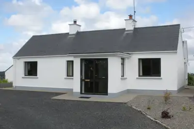 Image de Beautiful 3-Bed House in Knock
